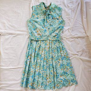 1960s Vintage Floral Sleeveless Dress